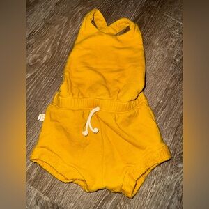 💛 Childhoods Clothing Mustard Shortie Romper – Size 12/18 Months 💛